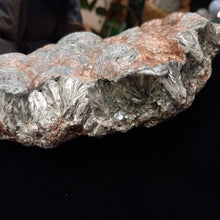 Lejupielādēt attēlu galerijas skatītājā, Serafinīts 1350g, 18x14x4cm