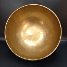 Lejupielādēt attēlu galerijas skatītājā, Dziedošā bļoda 1200g, 21cm