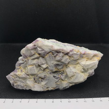Lejupielādēt attēlu galerijas skatītājā, Fluorīts. Francija 13x7x2cm 365g