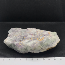 Lejupielādēt attēlu galerijas skatītājā, Fluorīts. Francija 12x7x2cm 322g