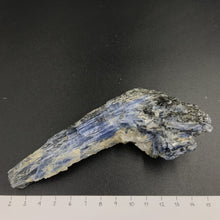 Load image into Gallery viewer, Crystal Kyanite 178g, 13x5x3cm
