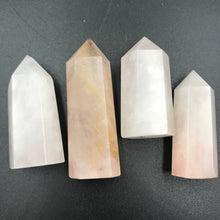 Load image into Gallery viewer, Rose quartz. 60g. 7cm