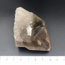 Загрузить изображение в средство просмотра галереи, Quartz 49 g 6 × 3 × 3 cm