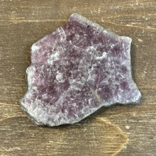 Загрузить изображение в средство просмотра галереи, Кристалл Лепидолит (пластины) 45-60г, 5-6см