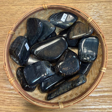 Load image into Gallery viewer, Hawk’s Eye Quartz Tumbled Stone, 3–4 cm
