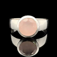 Загрузить изображение в средство просмотра галереи, Rose Quartz Ring Silver 925 Size 17
