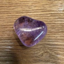Load image into Gallery viewer, Amethyst tumbled stone 2–3 cm
