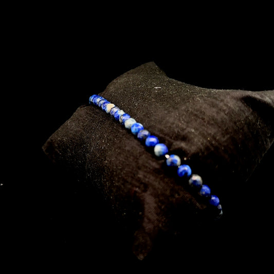 Lazurite bracelet 4 mm, 46 wounded beads
