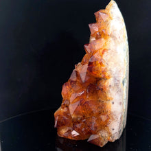 Загрузить изображение в средство просмотра галереи, Друза Цитрин 440 гр; 5 на 6 на 11 см
