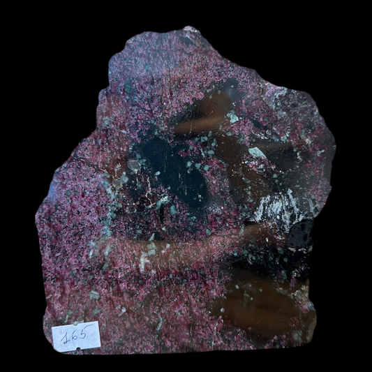 Eudialyte and Aegirine Crystal 1.150 kg 16 × 15 × 3 cm