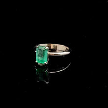 Load image into Gallery viewer, Ring Emerald 1.3 carats in gold 585 

