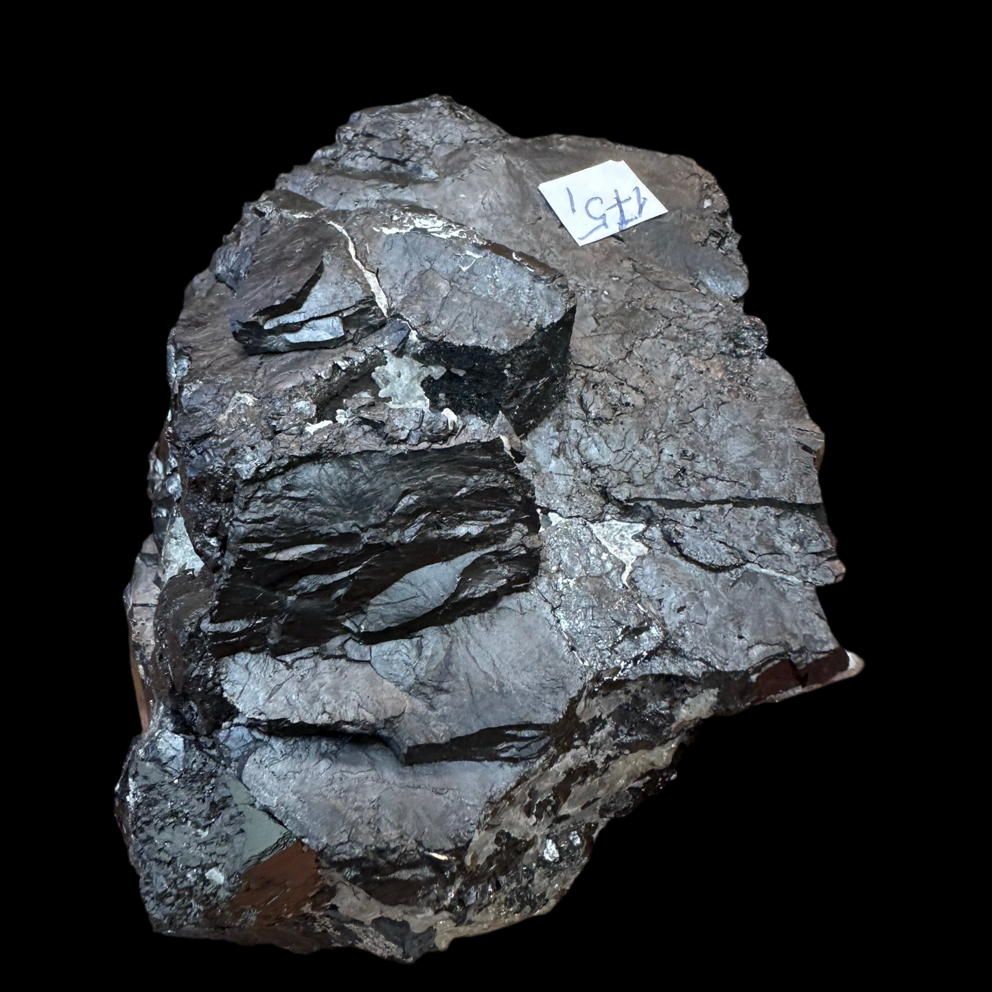 Magnetite Cluster 1500 g 15 × 10 cm