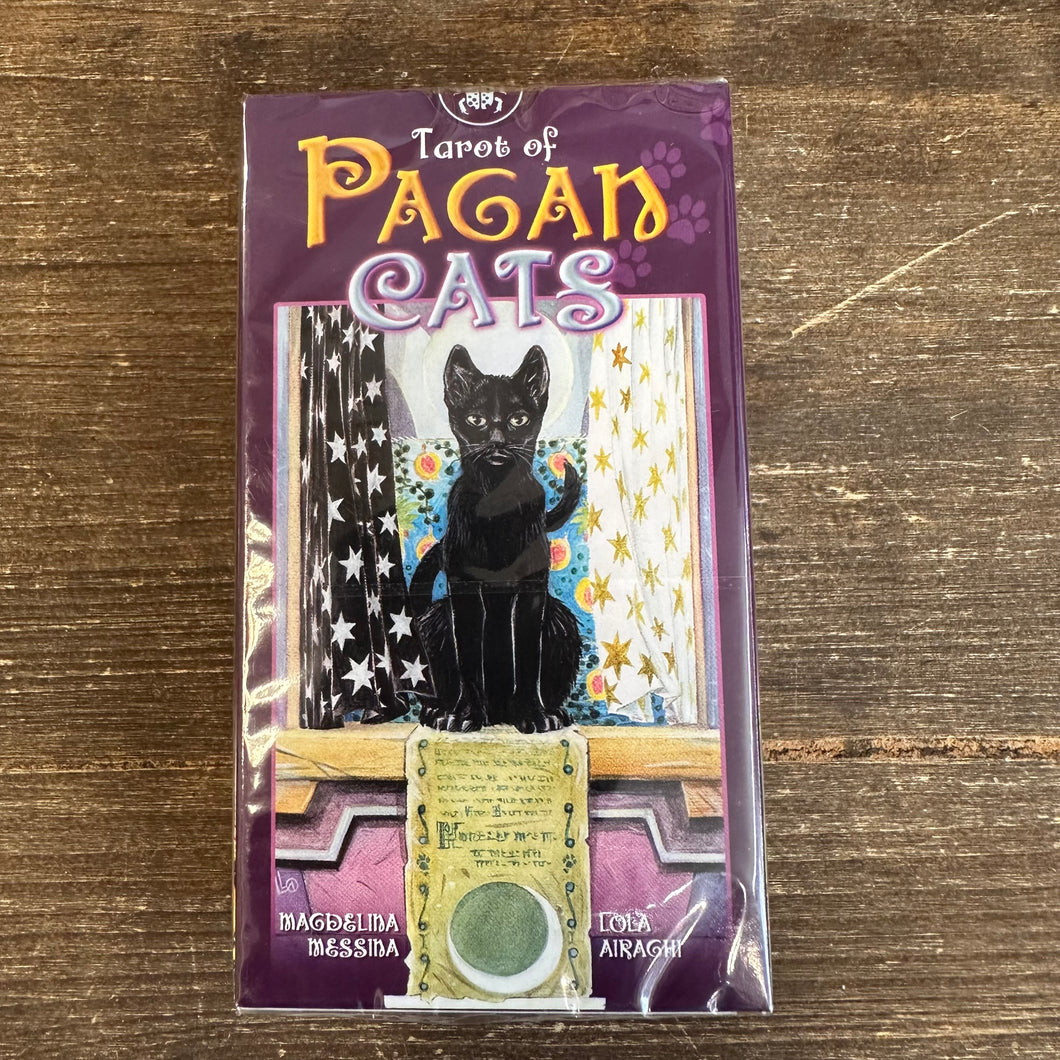 Tarots of pagan cats