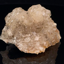 Load image into Gallery viewer, Fluorite 5 cm by 3 cm long, 36 grams France
