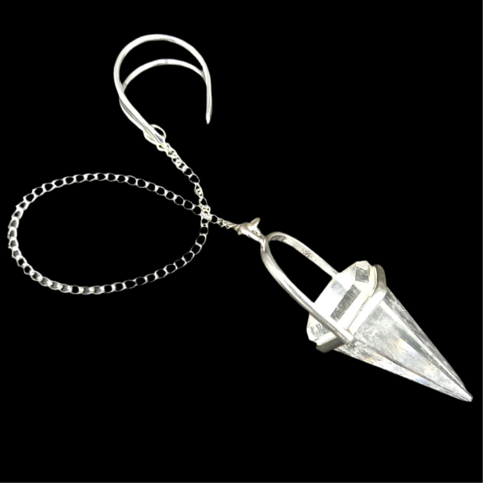 Pendulum Quartz, 4x2cm, 15g 