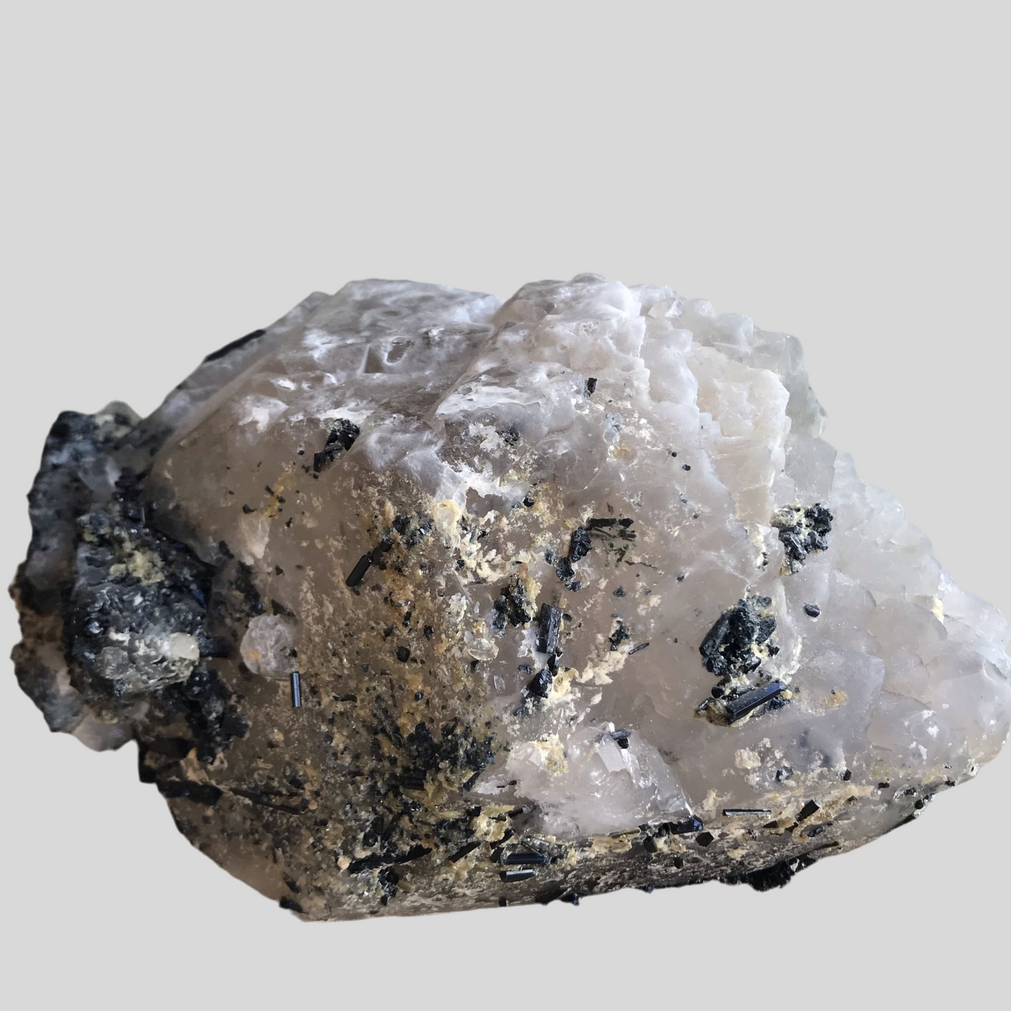 Quartz Druze with Green Tourmaline and Rutile 2600 g 20 × 13 × 10 cm