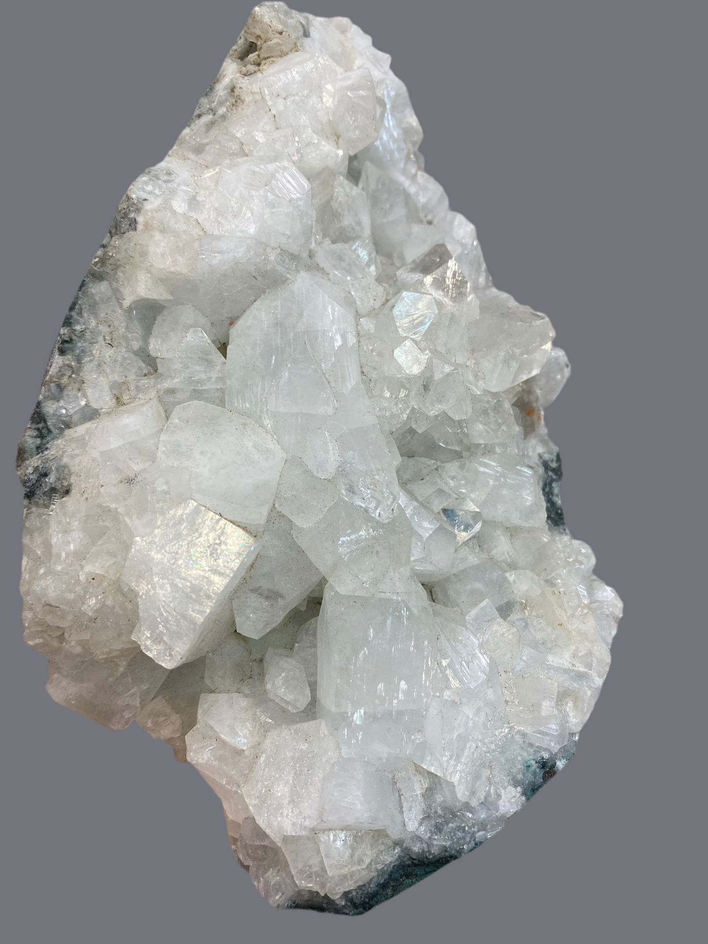 Apophyllite Druze 1579 g 12 × 18 cm