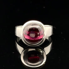 Загрузить изображение в средство просмотра галереи, Кольцо Гранат 17,5 размер;серебро 925
