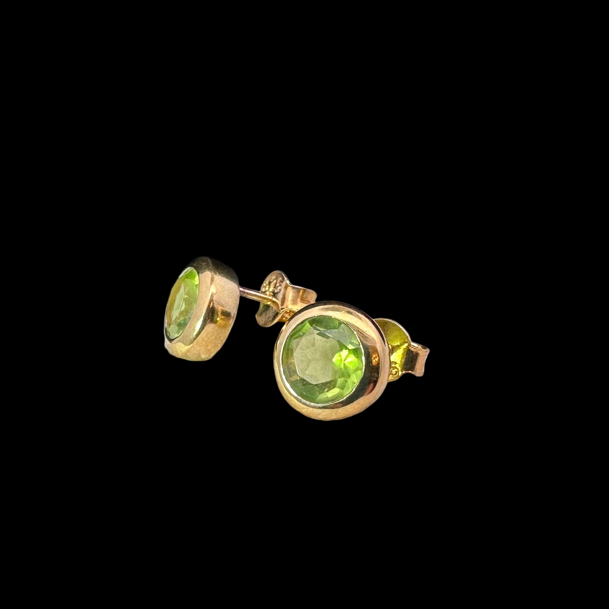 Heat Treated Quartz Stud Earrings Silver 925 17.65 g 6 mm