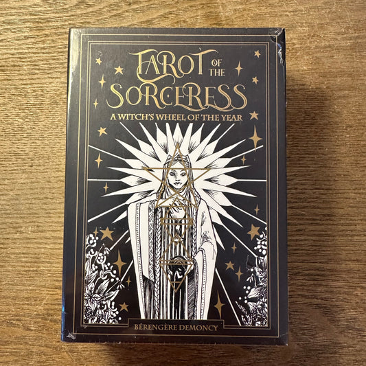 Таро Колесо Года Ведьмы — Tarot of the Sorceress A Witch’s Wheel of the Year Tarot Bérengère Demoncy