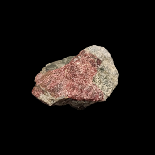 Eudialyte Crystal 60 g 5 × 5 × 2 cm