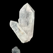 Lejupielādēt attēlu galerijas skatītājā, Dvīņu kvarca kristāls, 190 g, 45 x 90 mm
