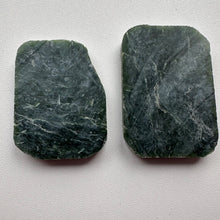 Lejupielādēt attēlu galerijas skatītājā, Plate Jade 6 x 5 cm
