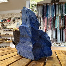 Lejupielādēt attēlu galerijas skatītājā, Crystal Lapis Lazuli 2300 kg 17 x 13 x 10 cm Afganistāna
