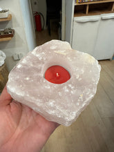Load image into Gallery viewer, Candlestick quartz pink 15 by 5 cm

