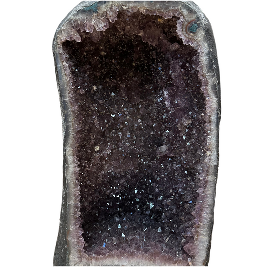 A polished amethyst crystal with a deep purple colorю Large Amethyst Geode 21 kg 75 × 35 cm