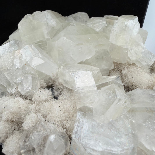 Apophyllite Crystal 1510 g 19 × 14 × 3 cm