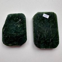 Lejupielādēt attēlu galerijas skatītājā, Plate Jade 6 x 5 cm
