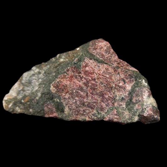 Eudialyte Crystal 173 g 9 × 6 × 3 cm