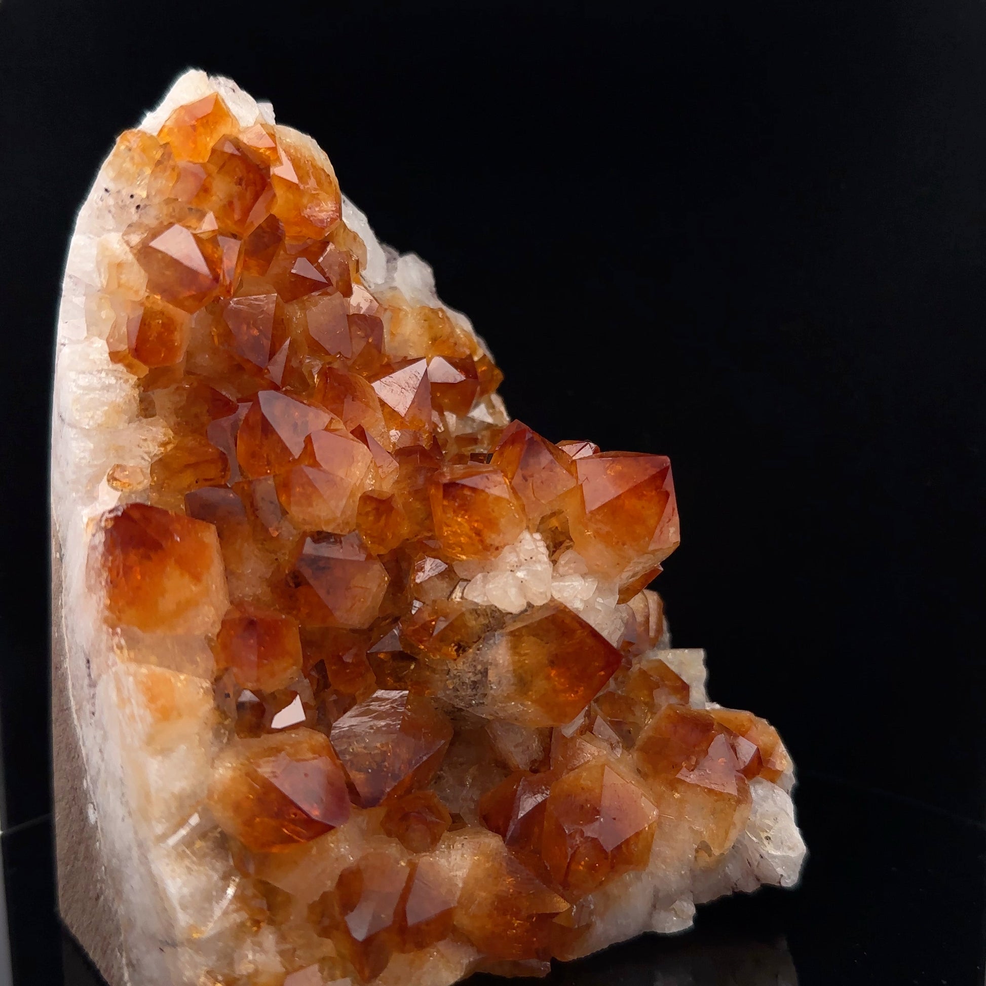 Citrine Druze 1040 g 9 × 11 × 10 cm