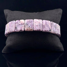 Загрузить изображение в средство просмотра галереи, Charoite Bead Bracelet 
