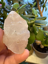 Load image into Gallery viewer, Calcite pink, double crystal; 6 cm for
