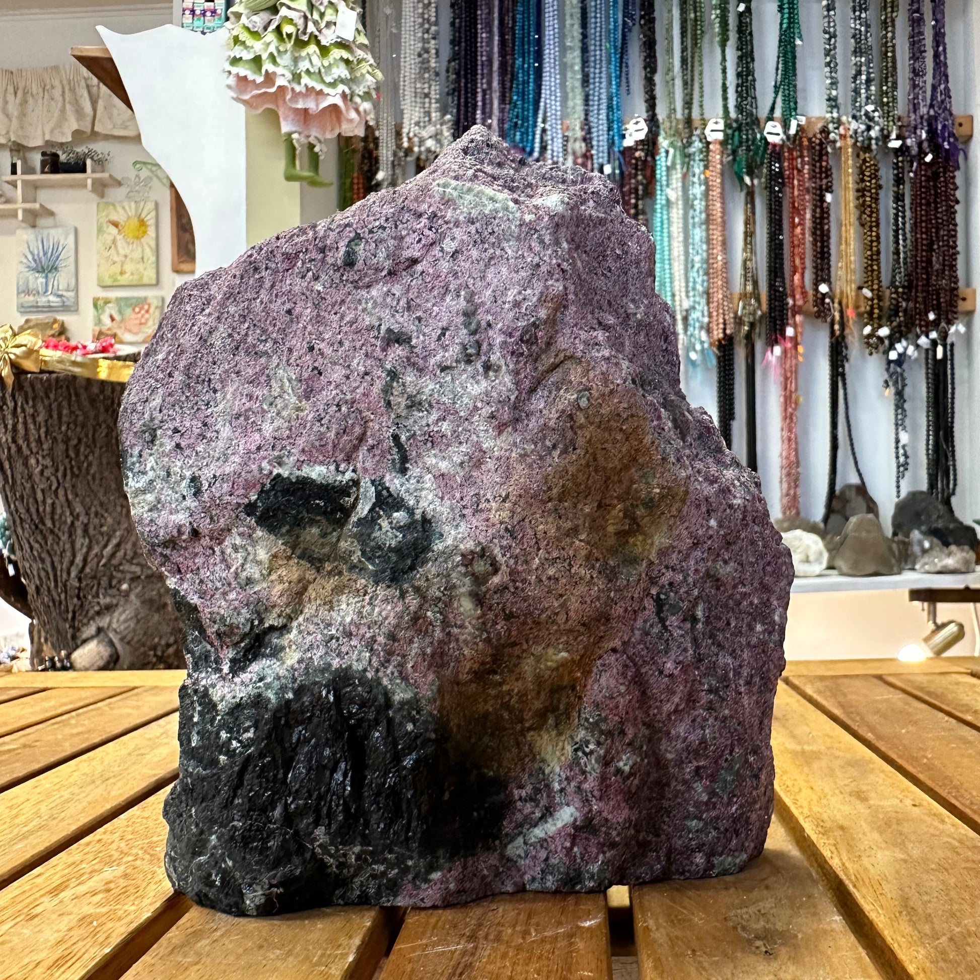Eudialyte and Aegirine Crystal 1.150 kg 16 × 15 × 3 cm