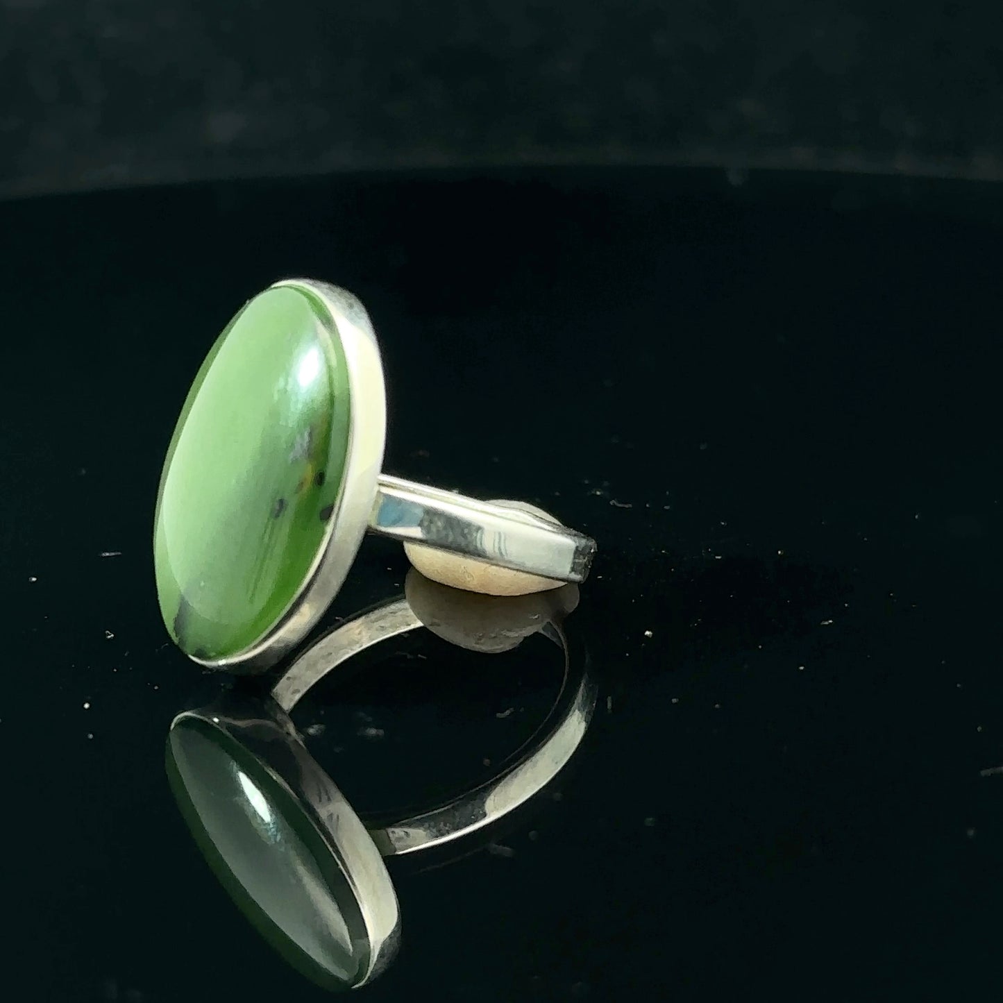 Sayany Nephrite Ring, size 17, 3.80 g, stone 10 x 20 mm