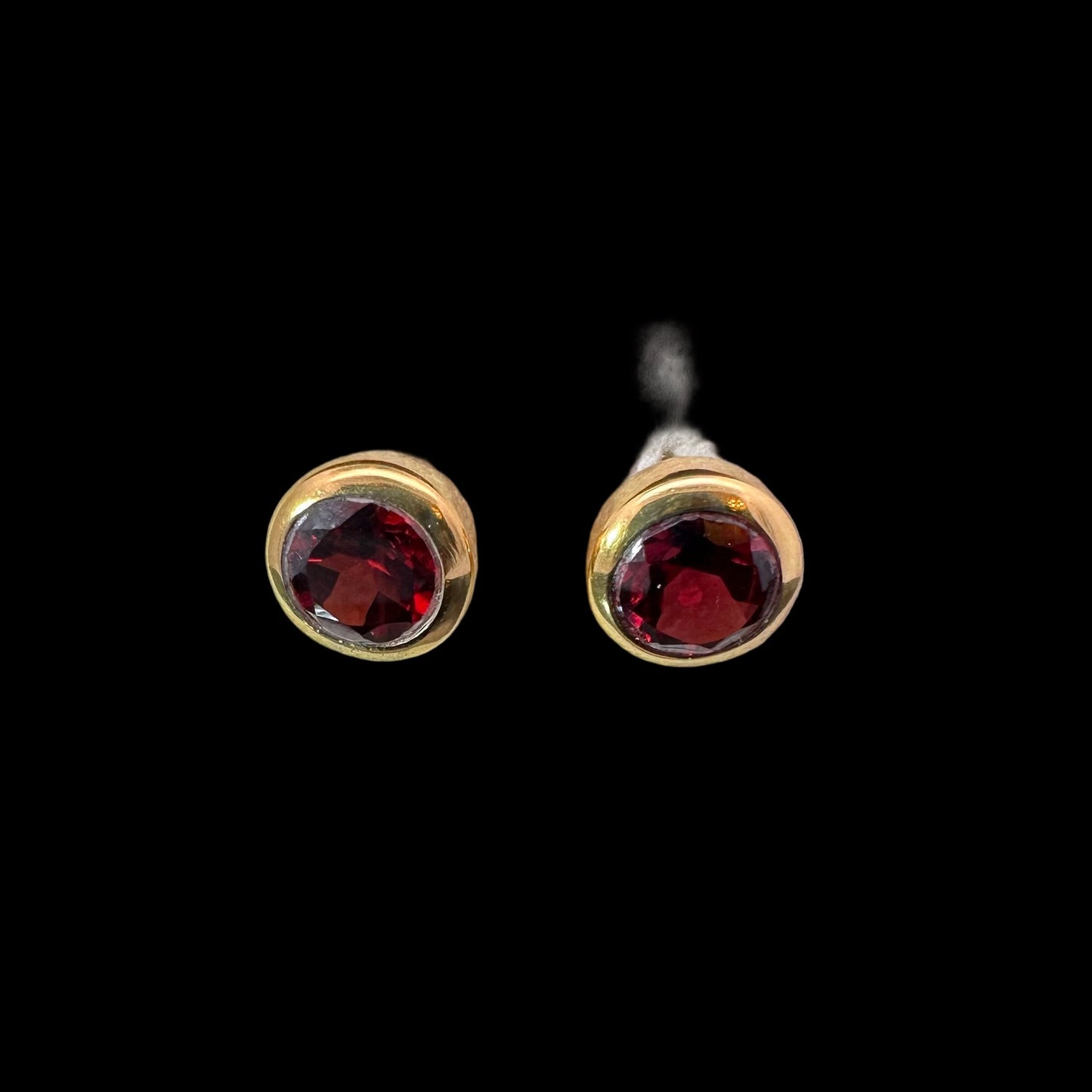 Garnet Stud Earrings Silver 925 7.85 g 6 mm