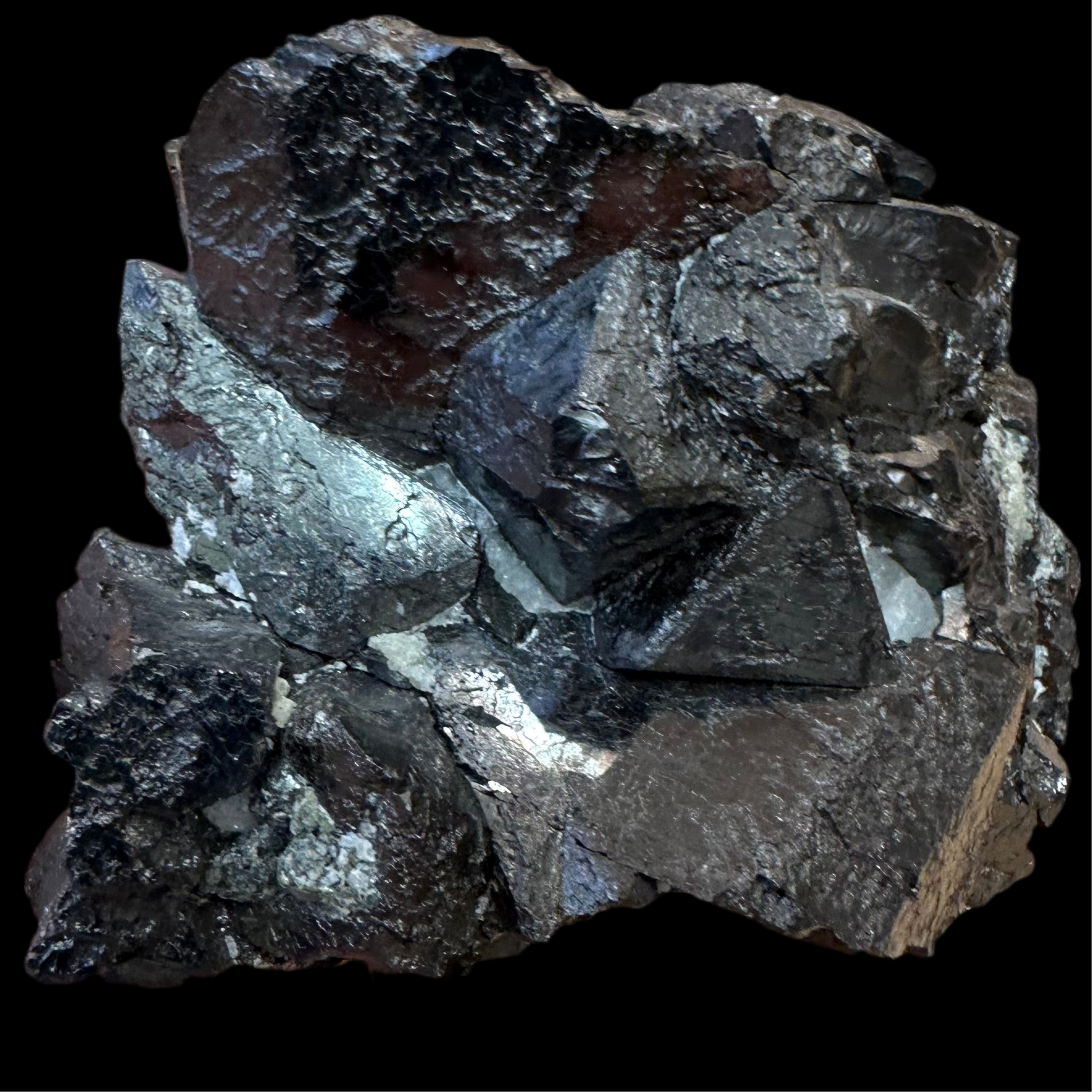 Magnetite Cluster 1500 g 15 × 10 cm