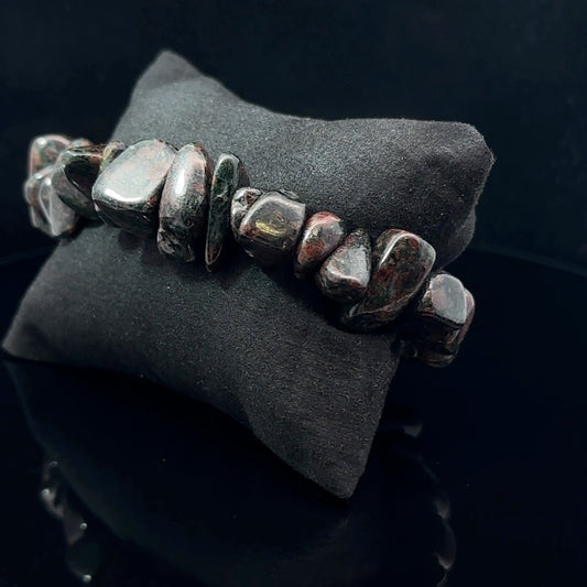 Eclogite Bead Bracelet 15 mm 33 Beads