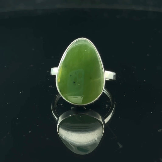 Sayany Nephrite Ring, size 16, 4.12 g, stone 12 x 20 mm; 925 sterling silver