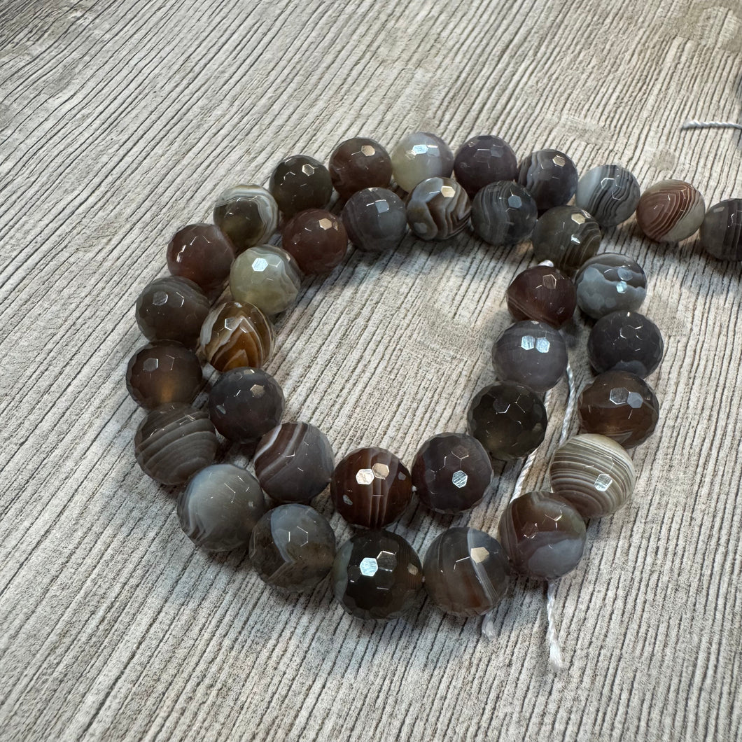 Бусины агат 10мм граненые