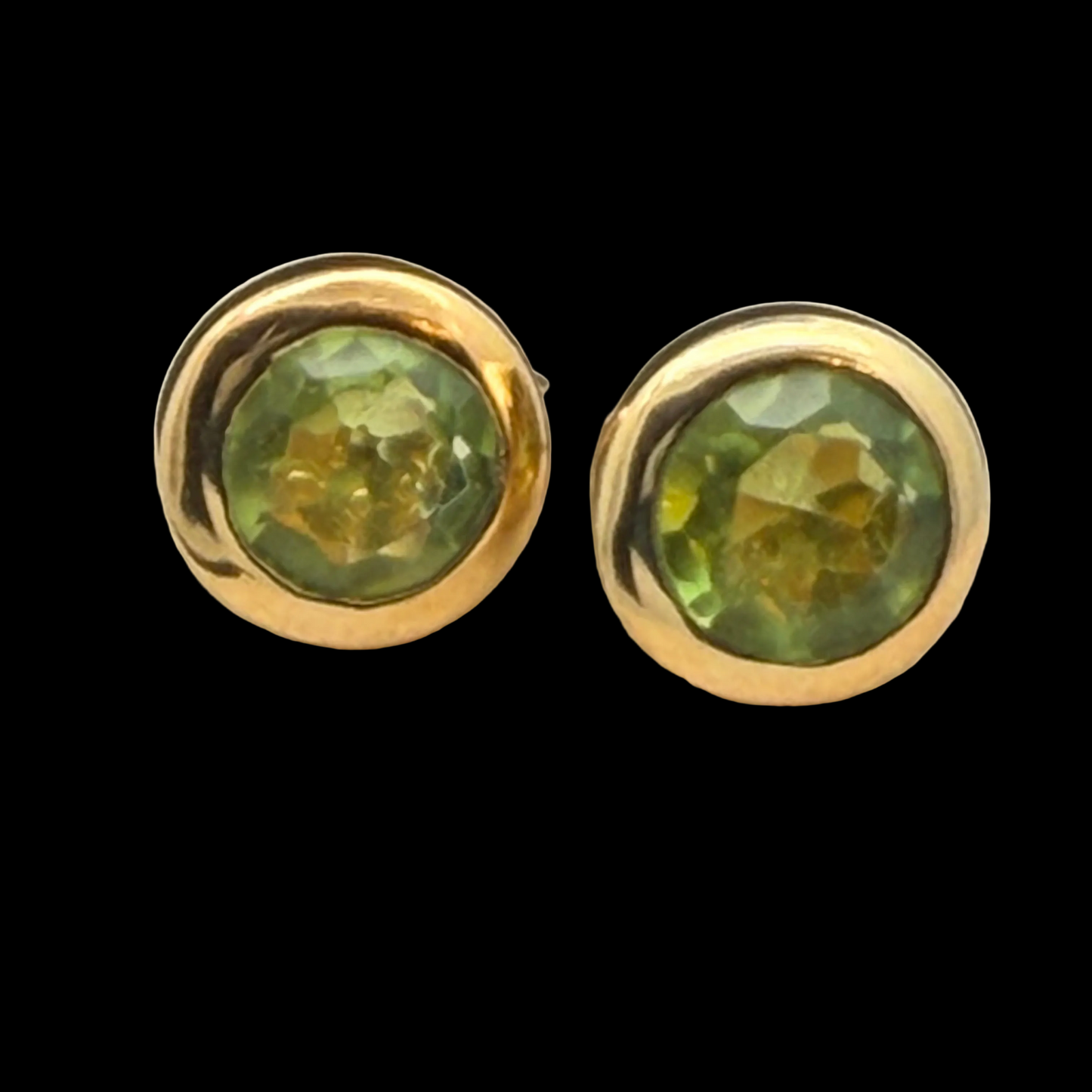 Peridot Stud Earrings | 1 cm | Lavka Fei