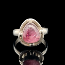 Загрузить изображение в средство просмотра галереи, Кольцо Турмалин розовый  16,5 размер 5 гр ; серебро 925
