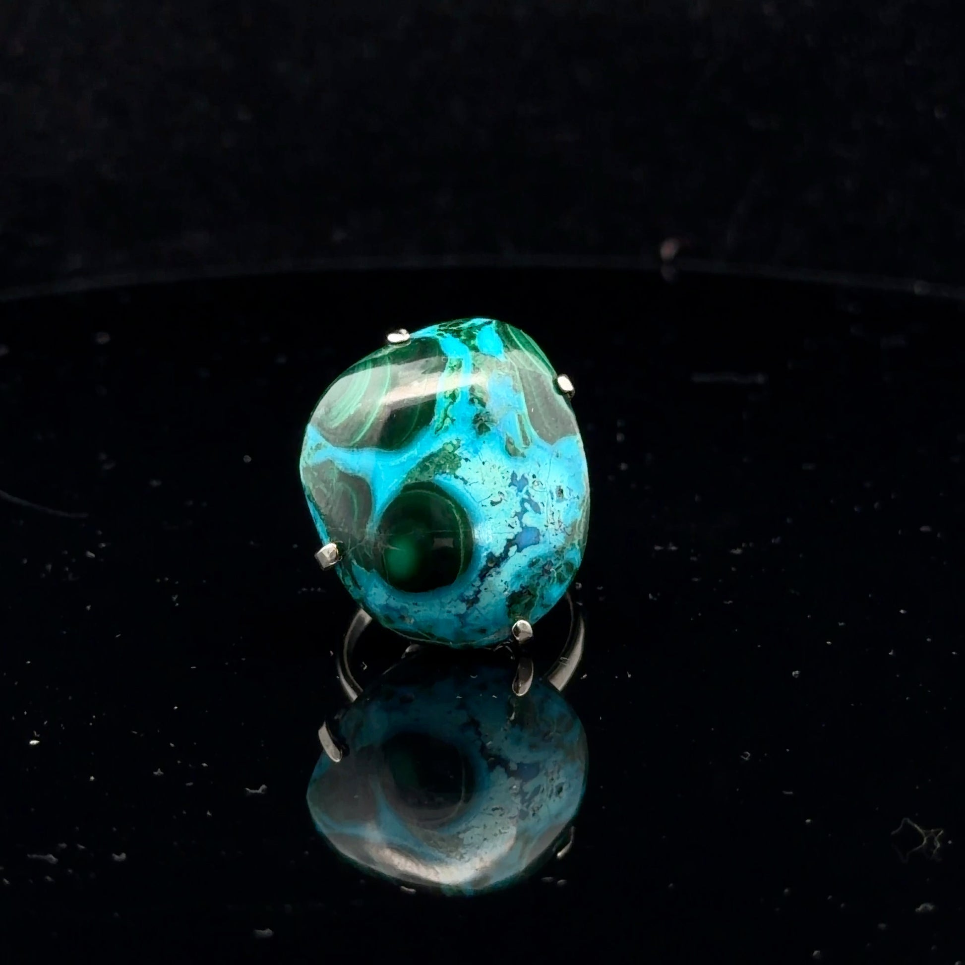 Chrysocolla Ring 17.5 Stone 2×2 cm Nickel Silver