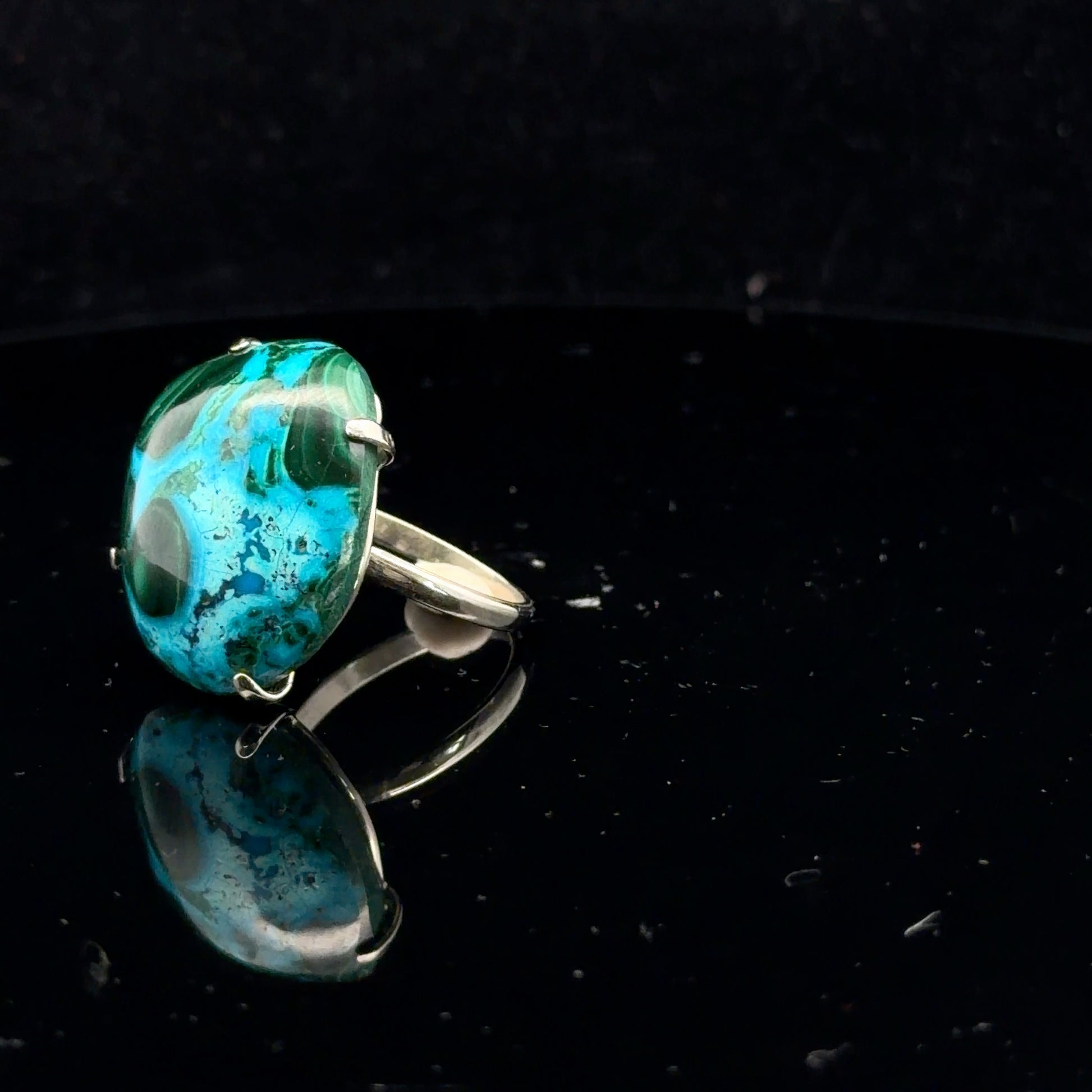 Chrysocolla Ring 17.5 Stone 2×2 cm Nickel Silver
