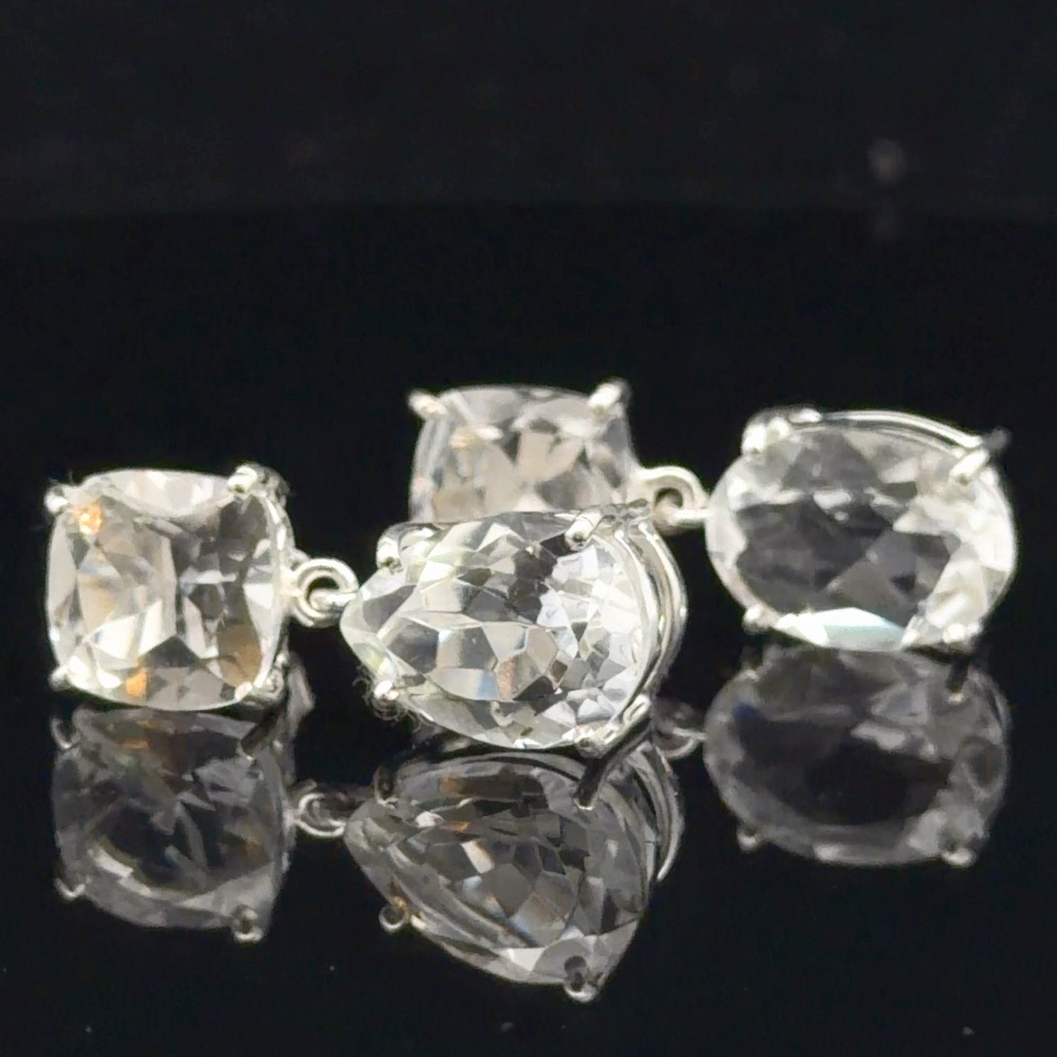 Quartz Stud Earrings 25 mm