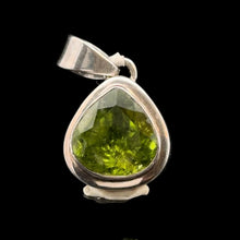 Load image into Gallery viewer, Chrysolite (Peridot) Pendant 3 cm 12×15 mm Silver 925

