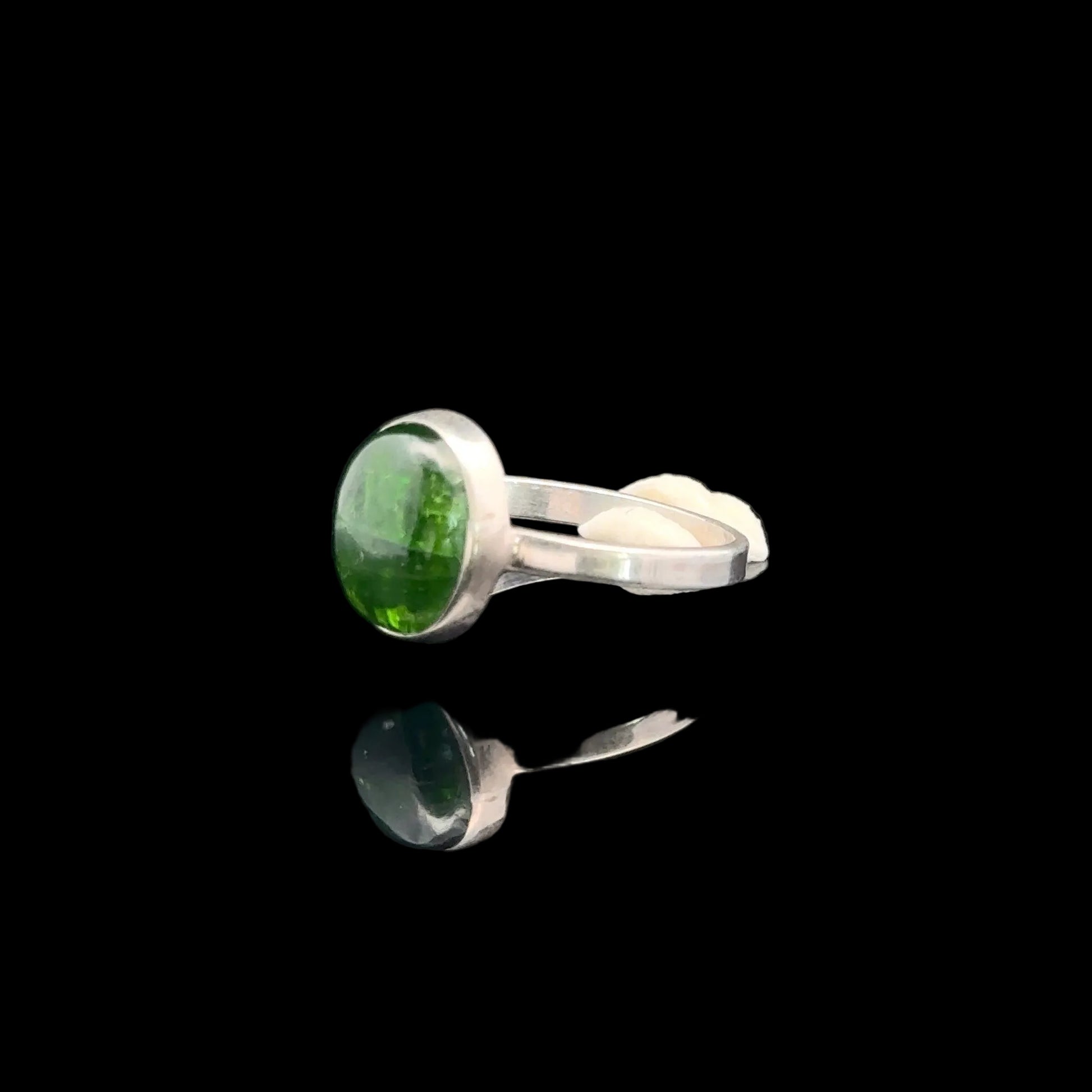 Chrome Diopside Ring, Size 17, Weight 11 g, Stone Size 9 × 11 mm, 925 Sterling Silver